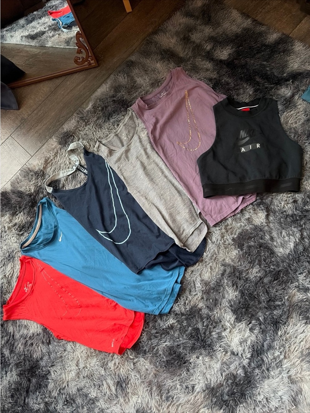 ❤️🖤💙 Nike small tank bundle